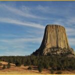 Discover Devil’s Tower: A Majestic Geologic Wonder