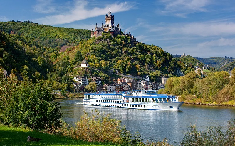 Unveiling Unparalleled Elegance: Luxury River Cruises with Culture Discovery Cruises